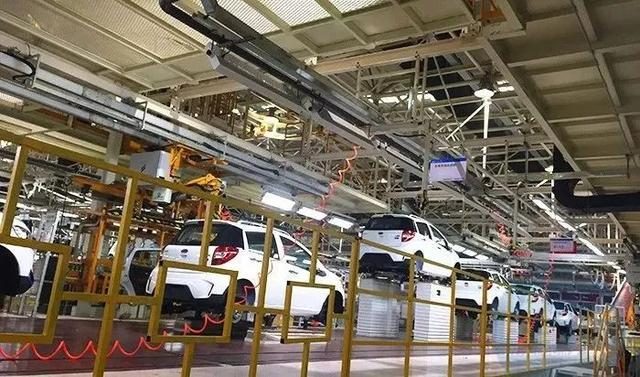 從高配到標配 40國車企為何將車輛生產(chǎn)全面標配化